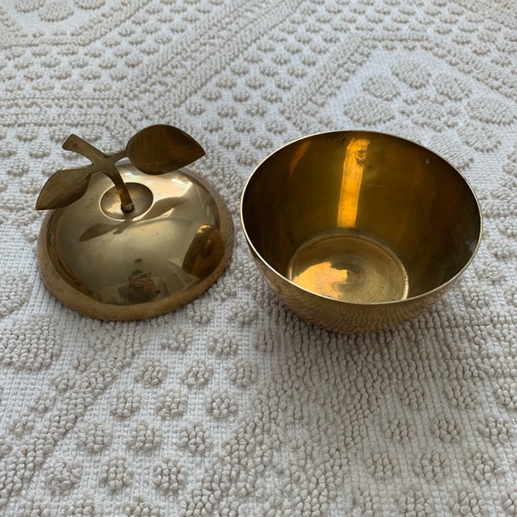 Vintage Brass Apple Trinket Box - Picture 5 of 6